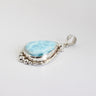 Larimar Anhänger Unikat – handgemachter Edelstein Schmuck mit Tropfenform und 925 Silberfassung