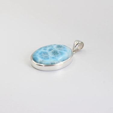 Handgemachter Larimar-Anhänger aus 925er Silber – Unikat in leuchtendem Blaugrün