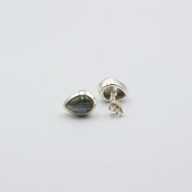 Labradorit Edelstein und Sterlingsilber Ohrstecker