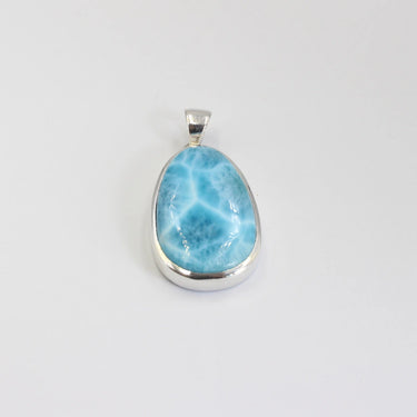 Spiritueller Schmuck mit Larimar – hochwertiger, handgefertigter Anhänger aus Sterling Silber
